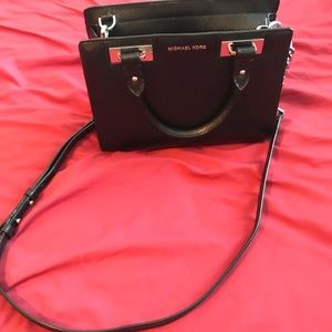 Michael kors crossbody
